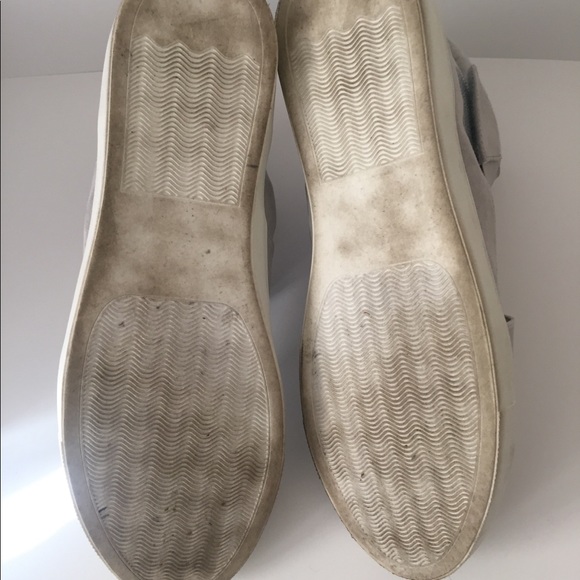 Grey sneakers 👟 - Picture 4 of 4